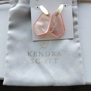 Kendra Scott Camila Peach Earrings